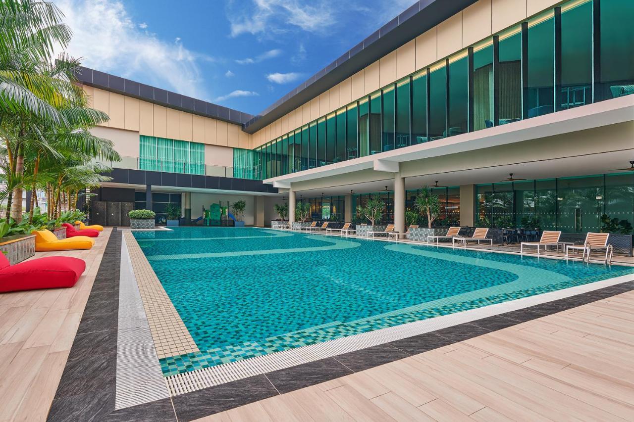 Four Points By Sheraton Десару Экстерьер фото